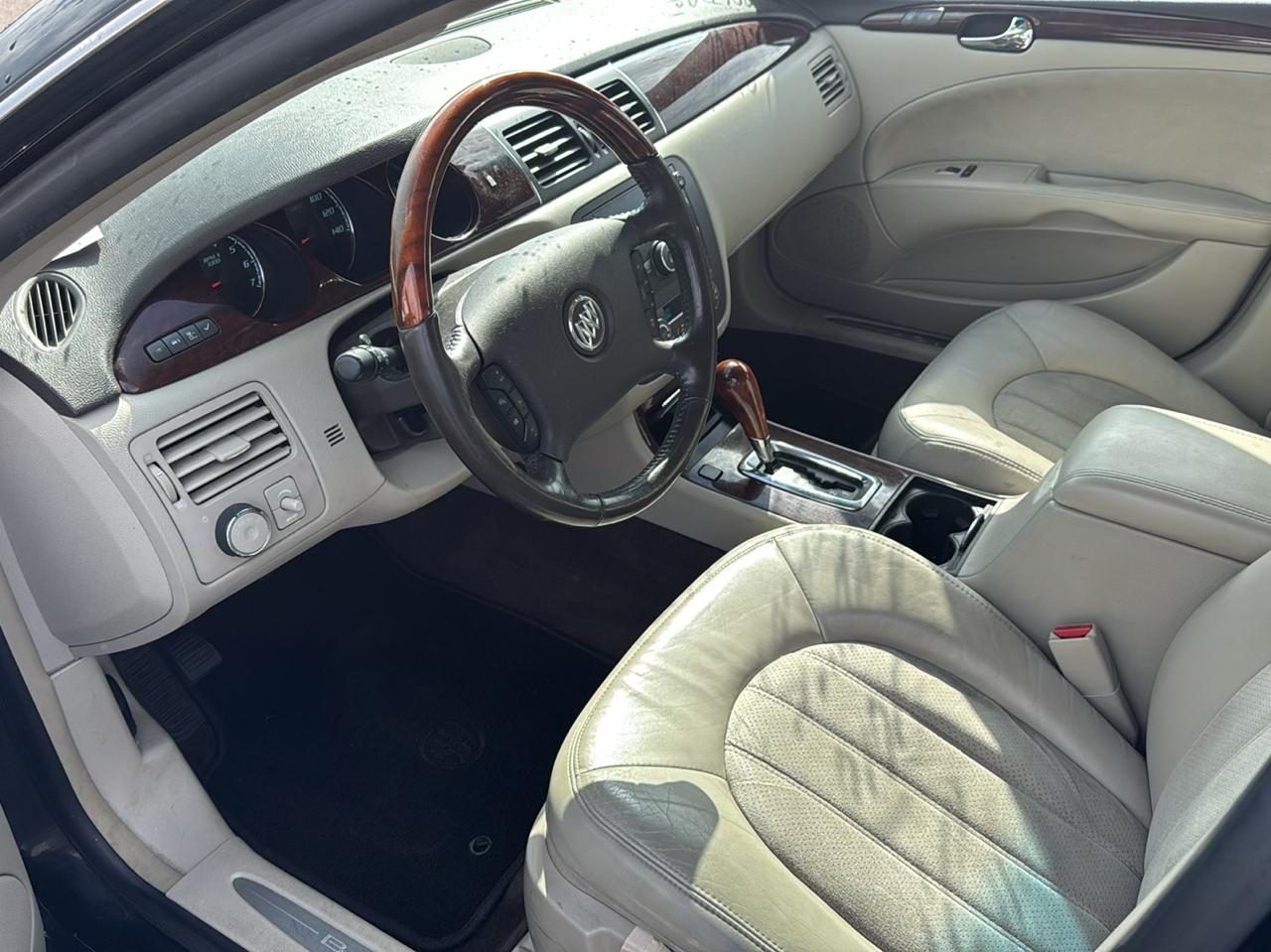Buick Lucerne 4dr Sdn CXL Special Edition *Ltd Avail* 2010