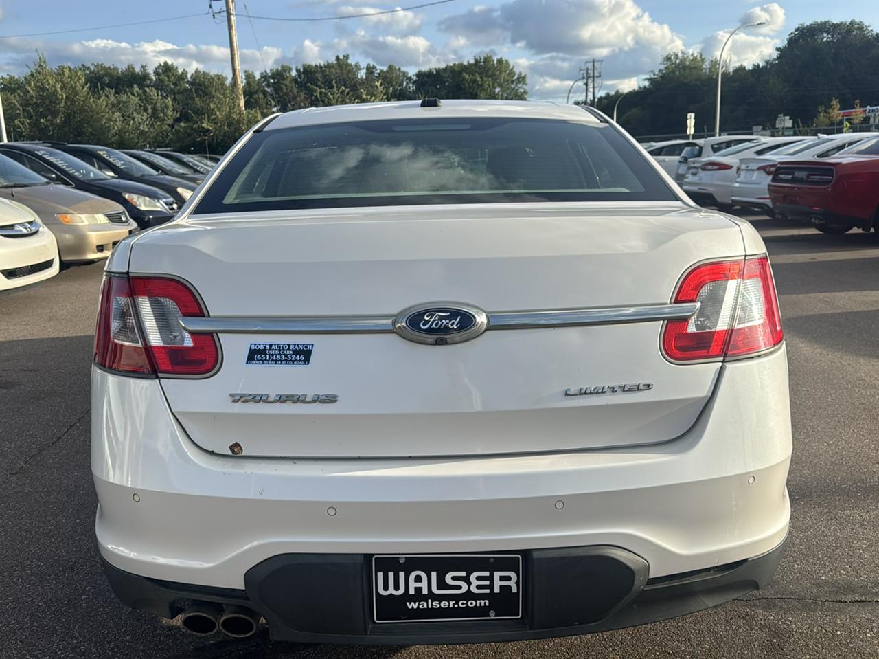 Ford Taurus 4dr Sdn Limited FWD 2012