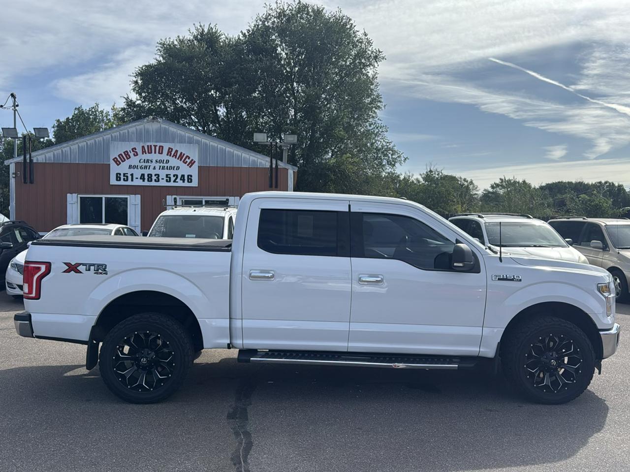 Ford F-150 4WD SuperCrew 145" XLT 2017