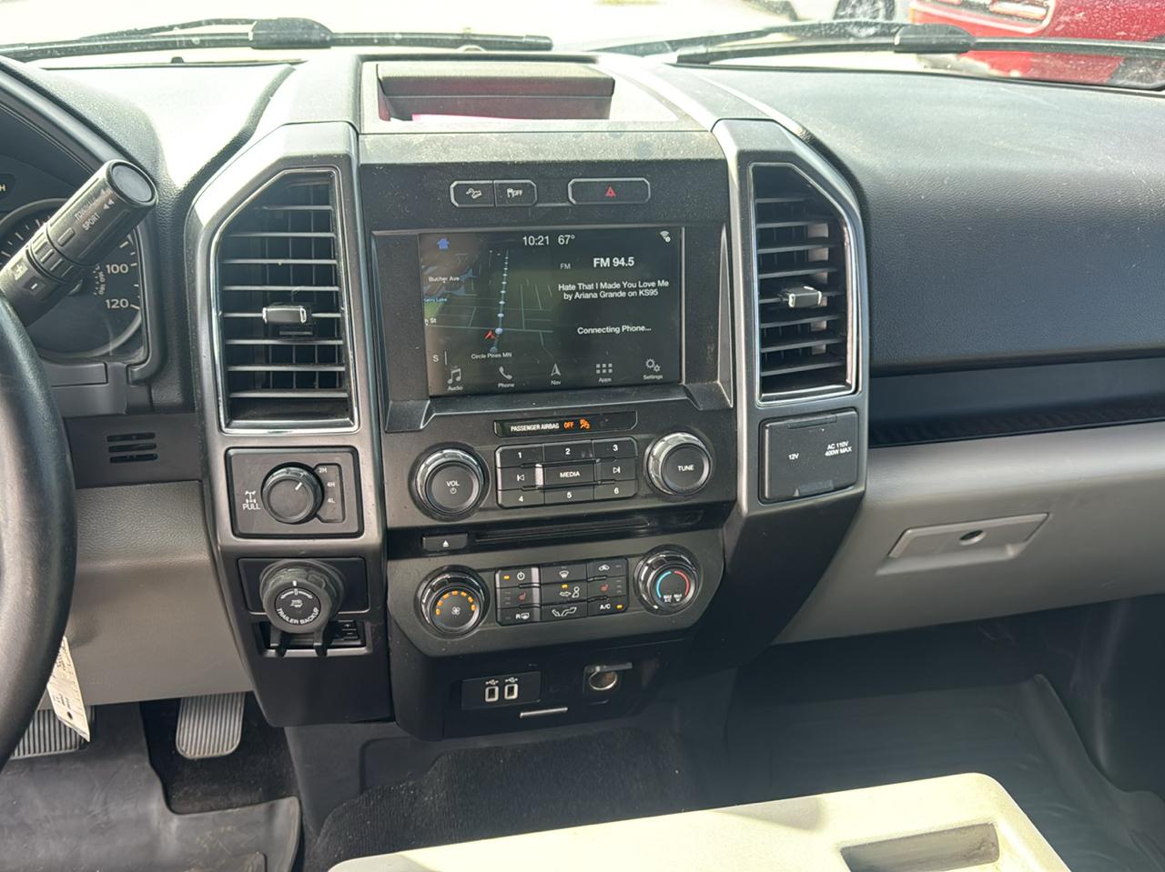 Ford F-150 4WD SuperCrew 145" XLT 2017