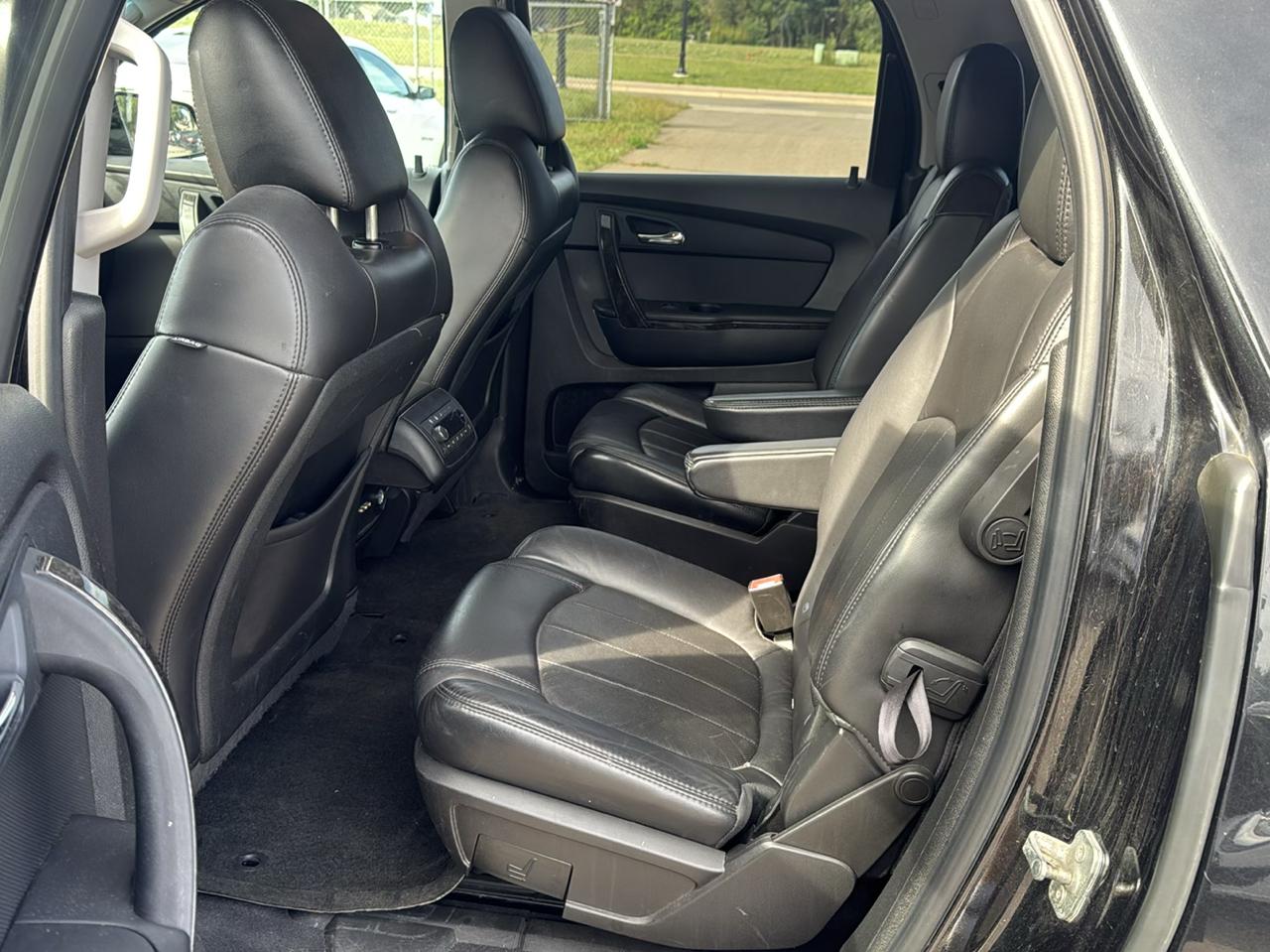 GMC Acadia AWD 4dr Denali 2012