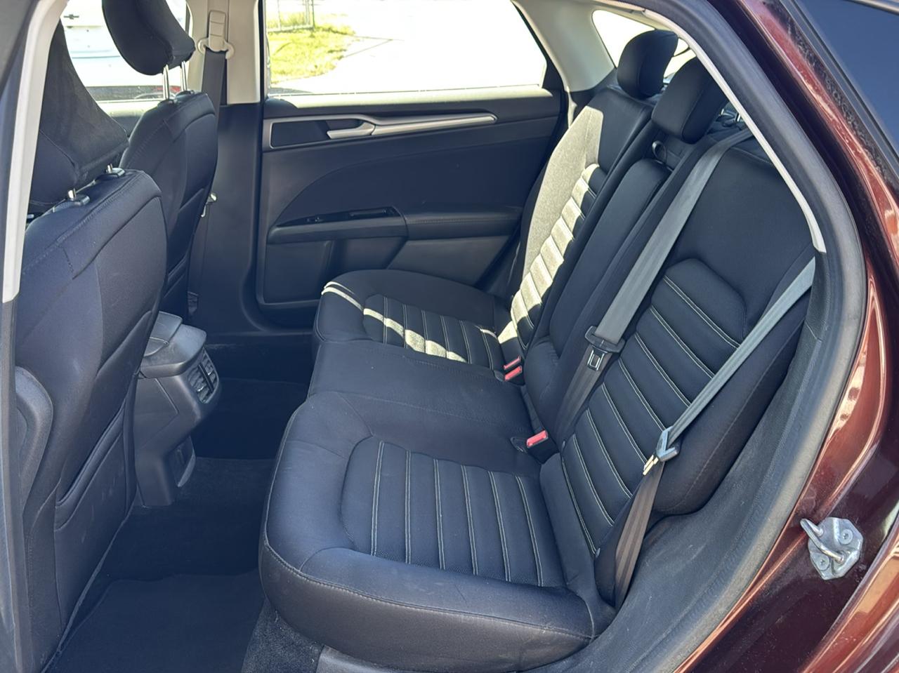 Ford Fusion 4dr Sdn SE FWD 2015