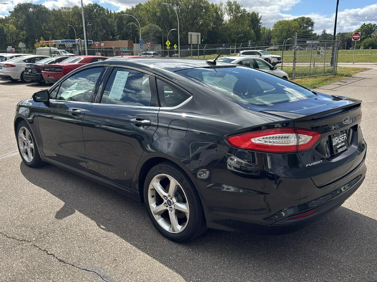 Ford Fusion 4dr Sdn SE FWD 2014