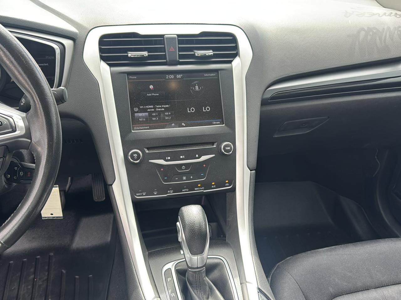 Ford Fusion 4dr Sdn SE FWD 2014