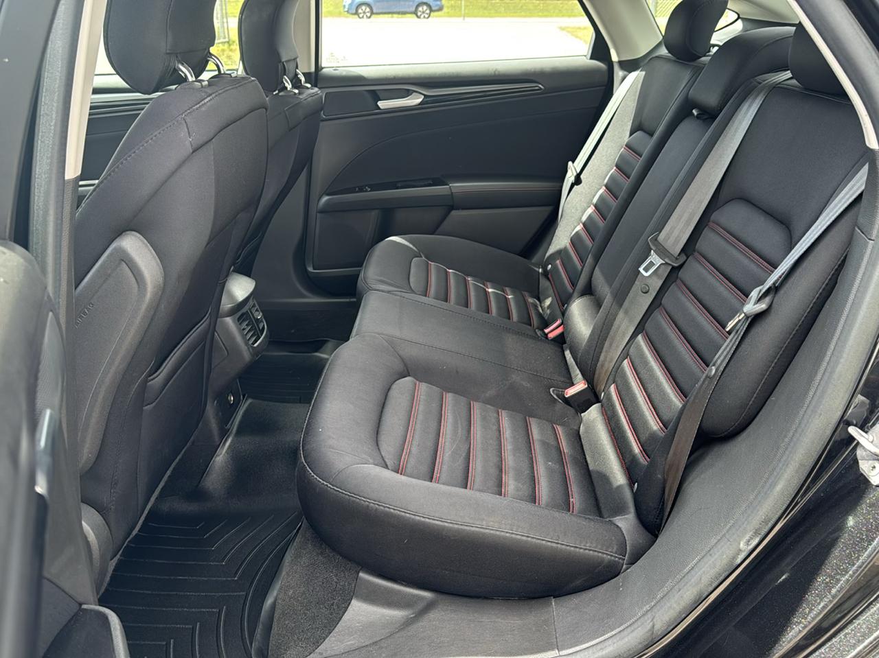 Ford Fusion 4dr Sdn SE FWD 2014