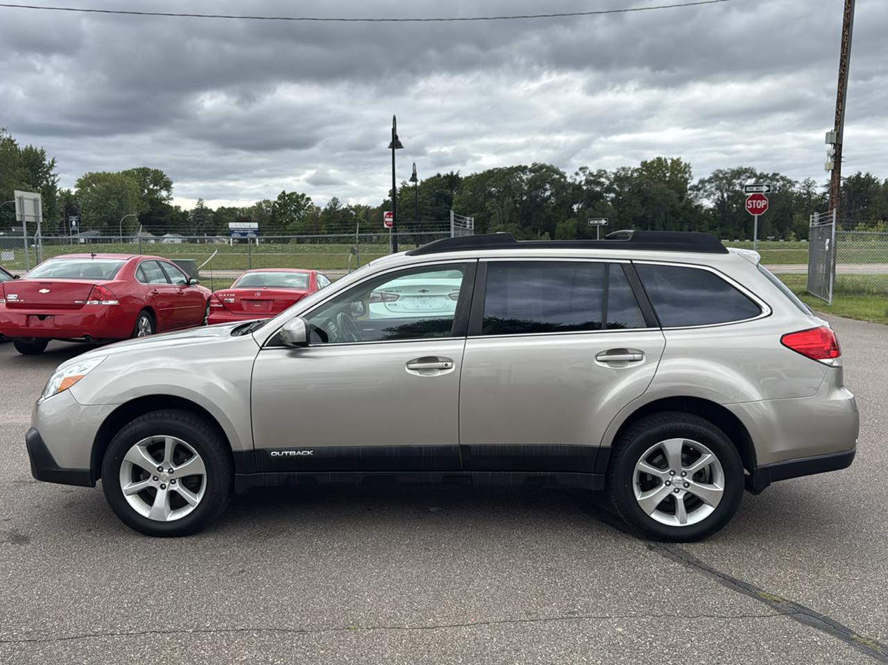Subaru Outback 4dr Wgn H4 Auto 2.5i Limited 2014