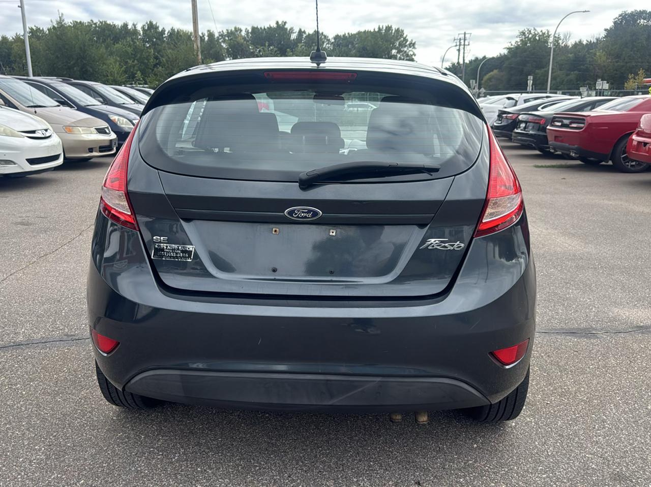 Ford Fiesta 5dr HB SE 2011