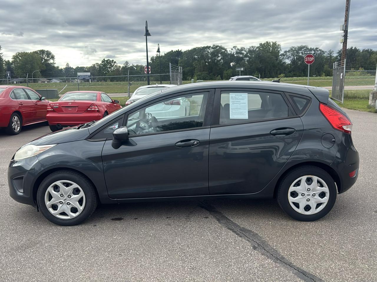 Ford Fiesta 5dr HB SE 2011