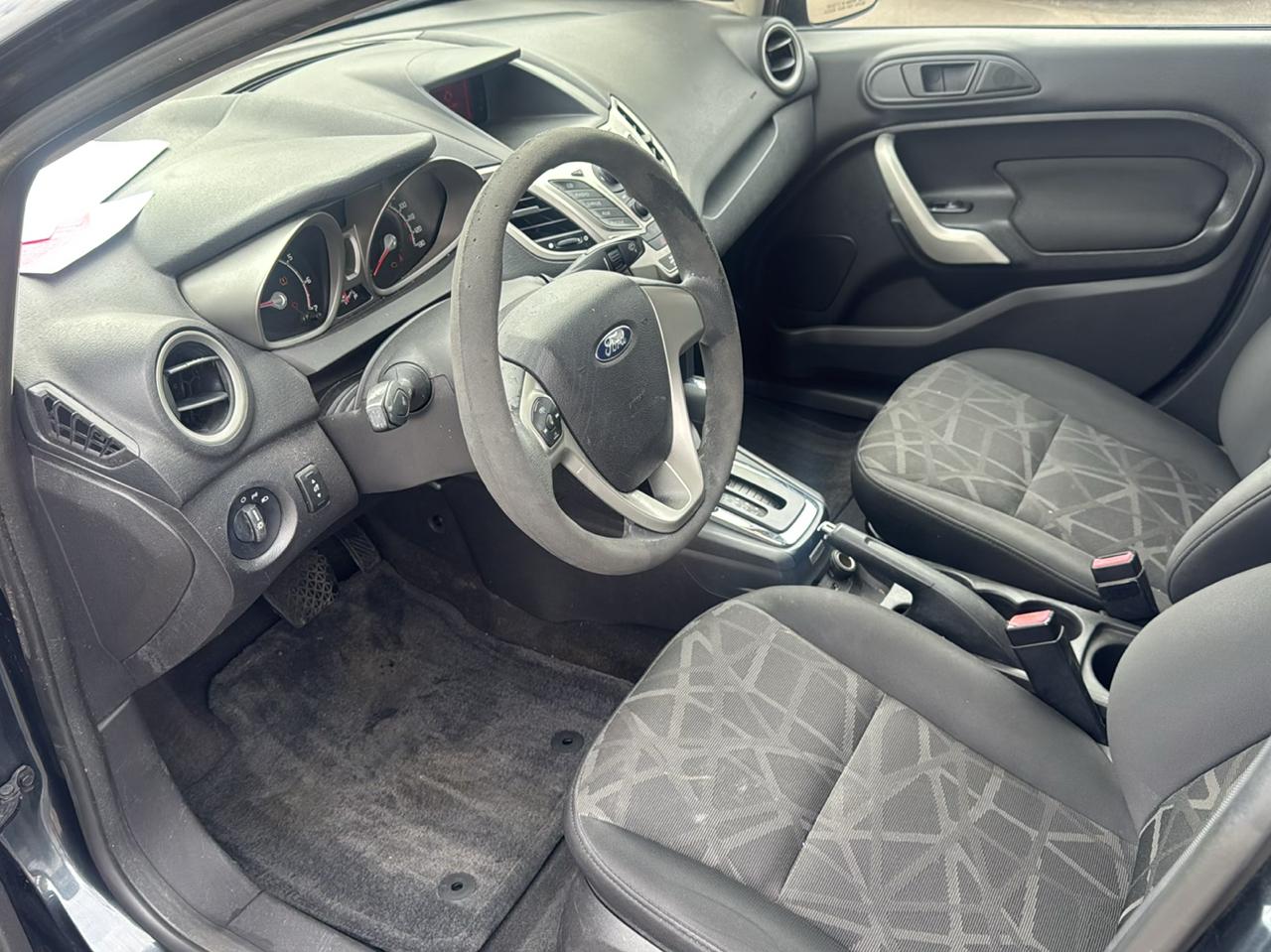Ford Fiesta 5dr HB SE 2011