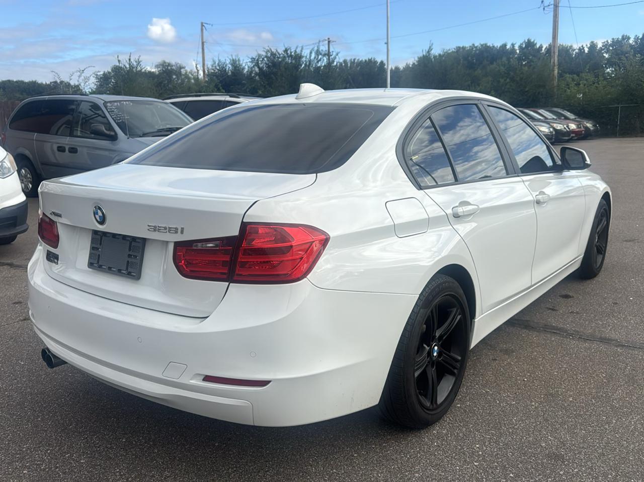 BMW 3 Series 4dr Sdn 328i xDrive AWD South Africa 2015