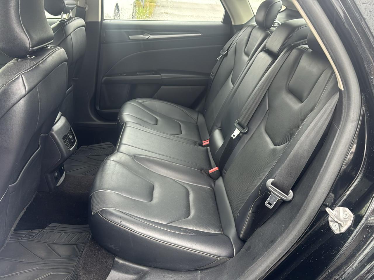 Ford Fusion Hybrid Titanium FWD 2018