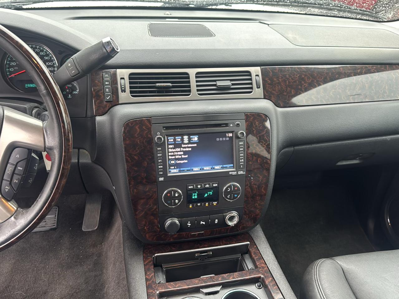 GMC Yukon AWD 4dr 1500 Denali 2013