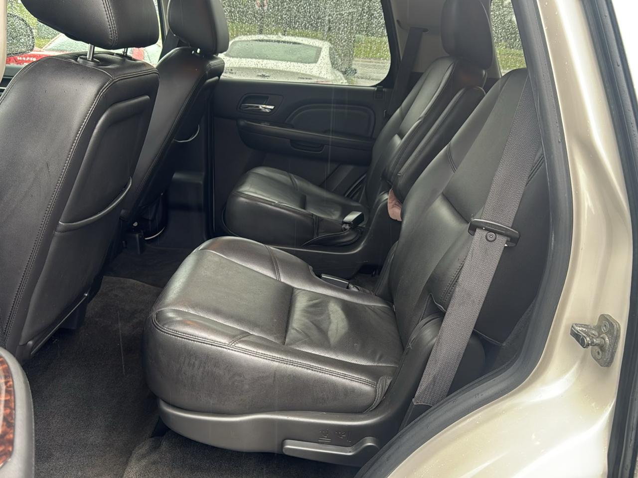 GMC Yukon AWD 4dr 1500 Denali 2013