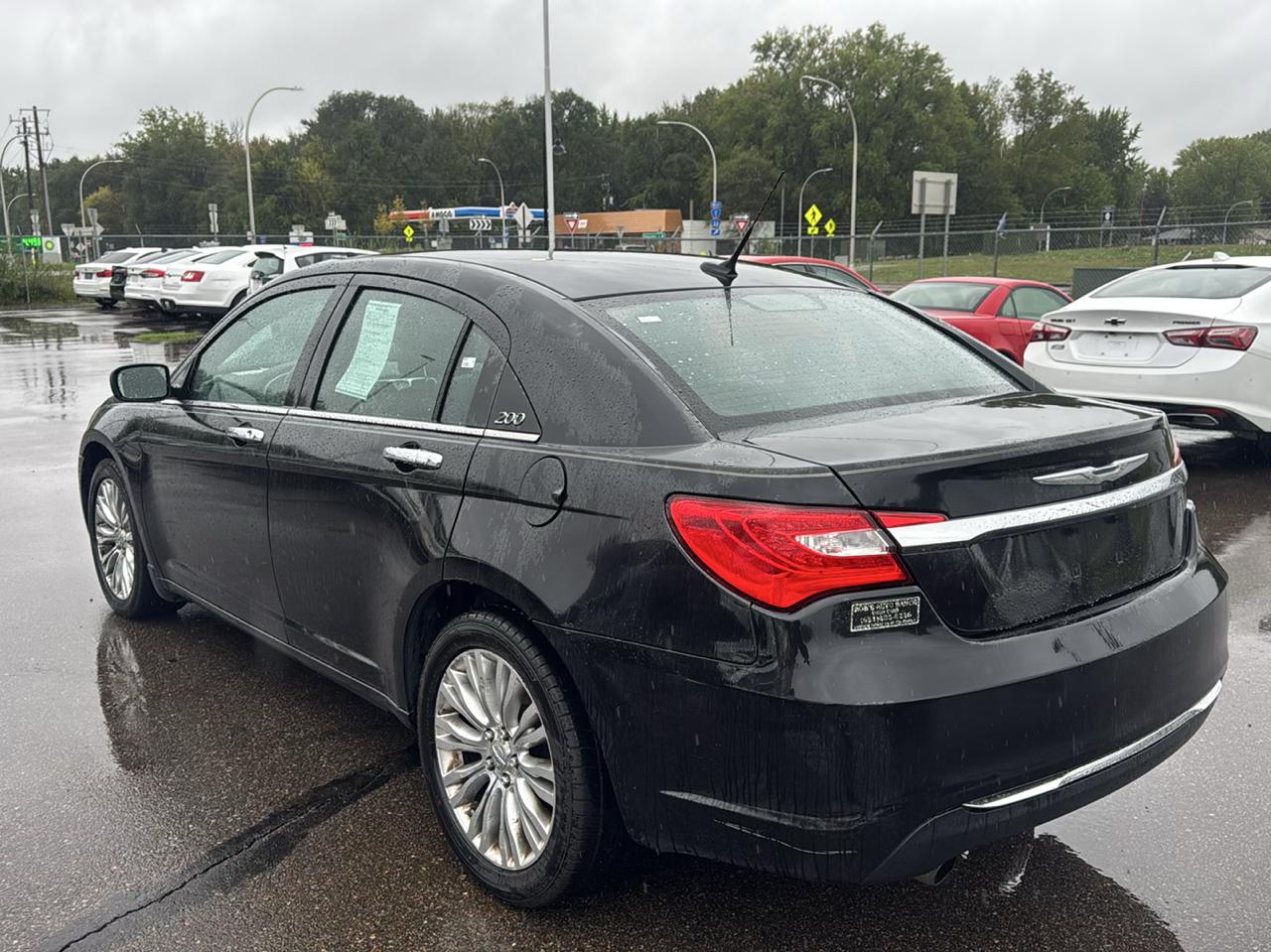 Chrysler 200 4dr Sdn Limited 2011