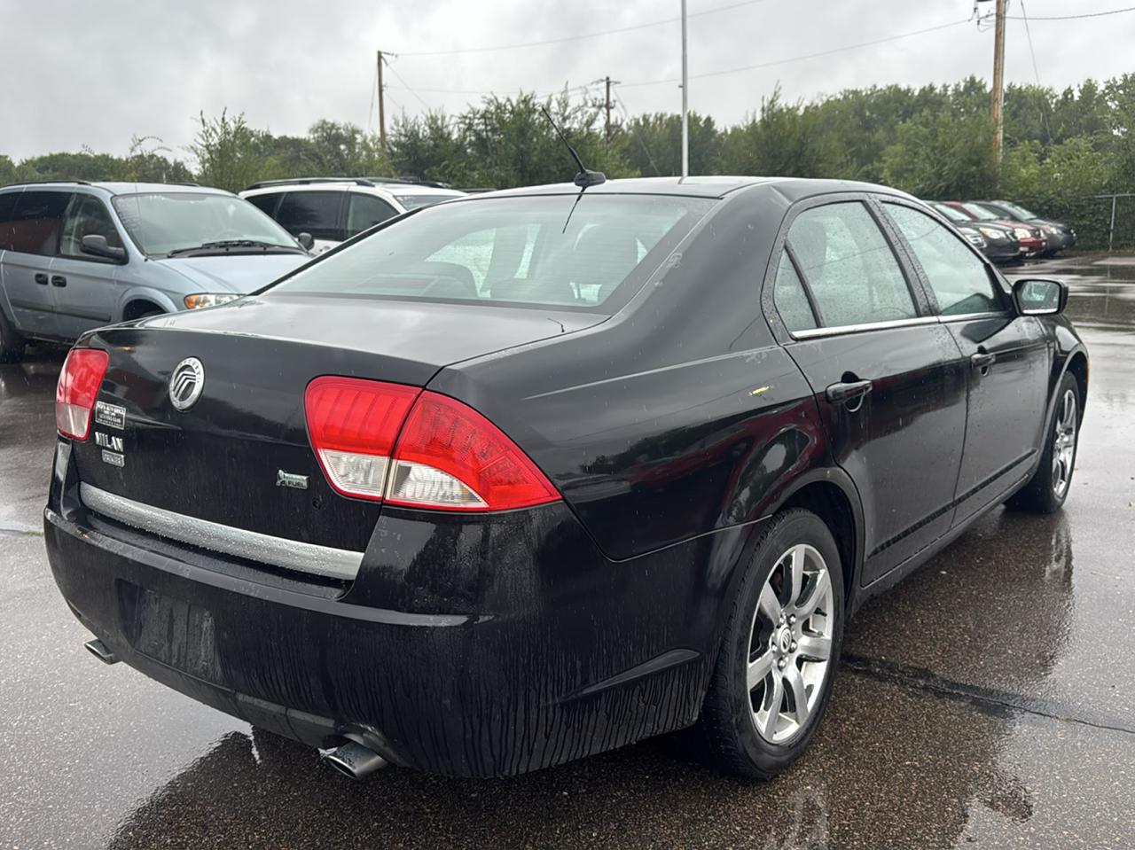 Mercury Milan 4dr Sdn Premier FWD 2010