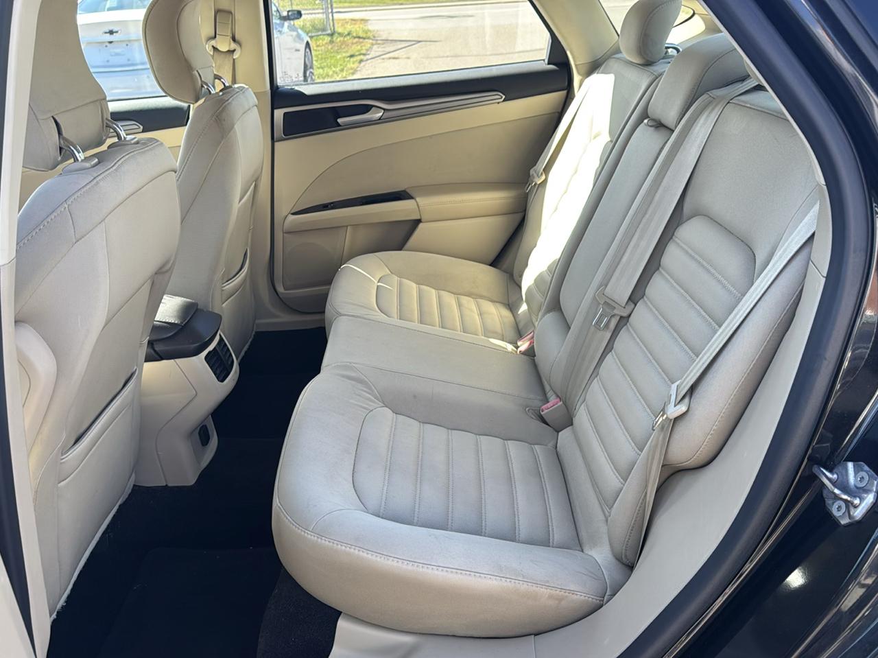 Ford Fusion 4dr Sdn SE FWD 2013