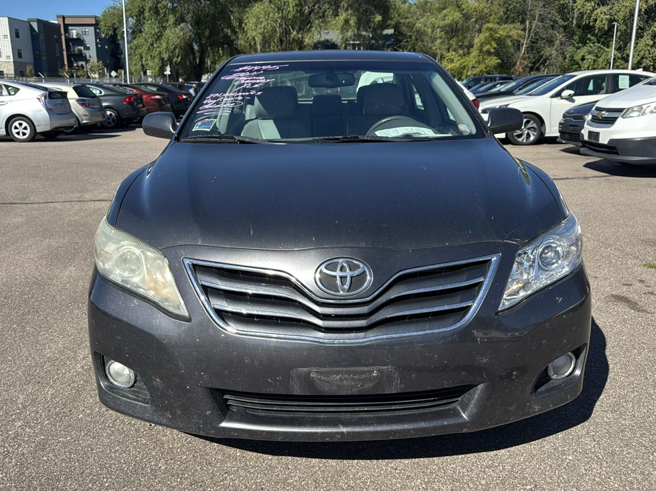 Toyota Camry 4dr Sdn I4 Auto XLE (Natl) 2011