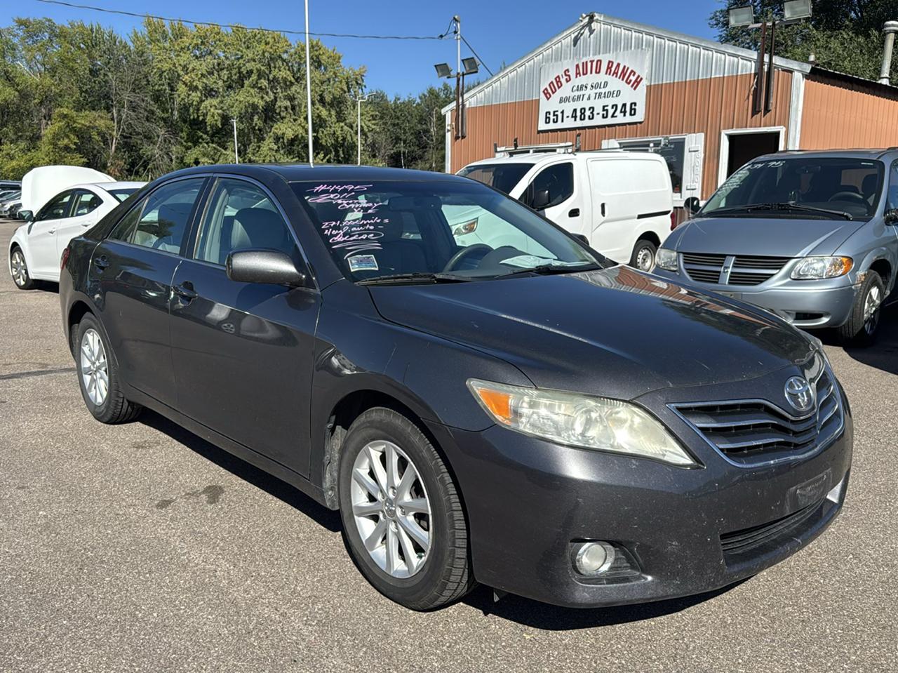 Toyota Camry 4dr Sdn I4 Auto XLE (Natl) 2011