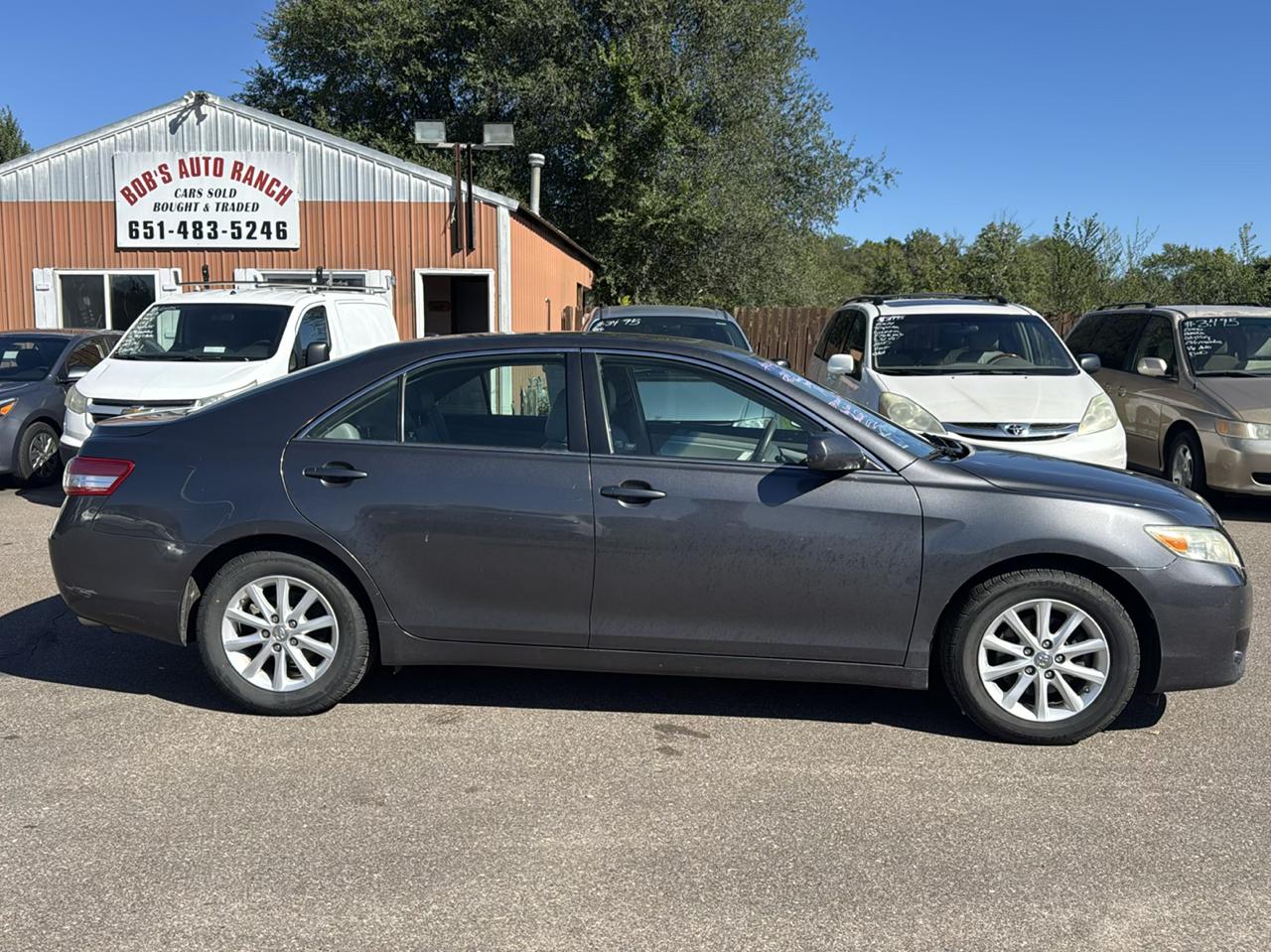 Toyota Camry 4dr Sdn I4 Auto XLE (Natl) 2011