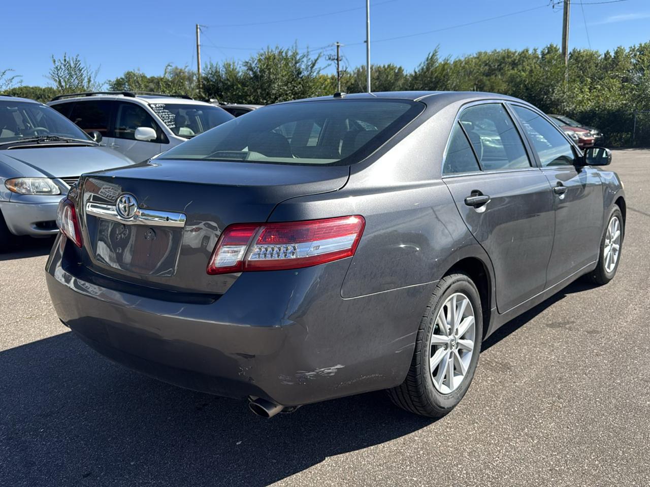 Toyota Camry 4dr Sdn I4 Auto XLE (Natl) 2011