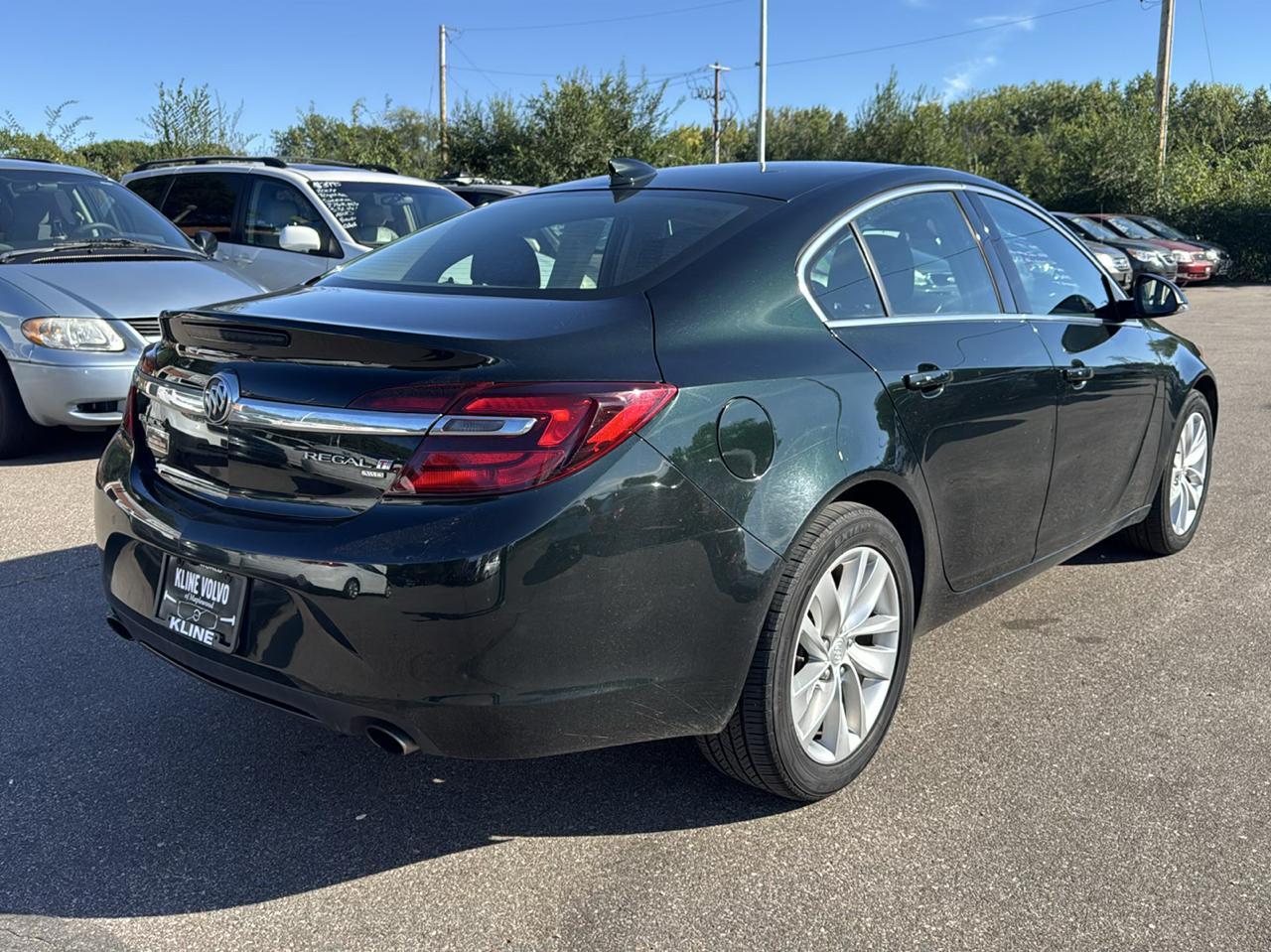 Buick Regal 4dr Sdn Premium II AWD 2016