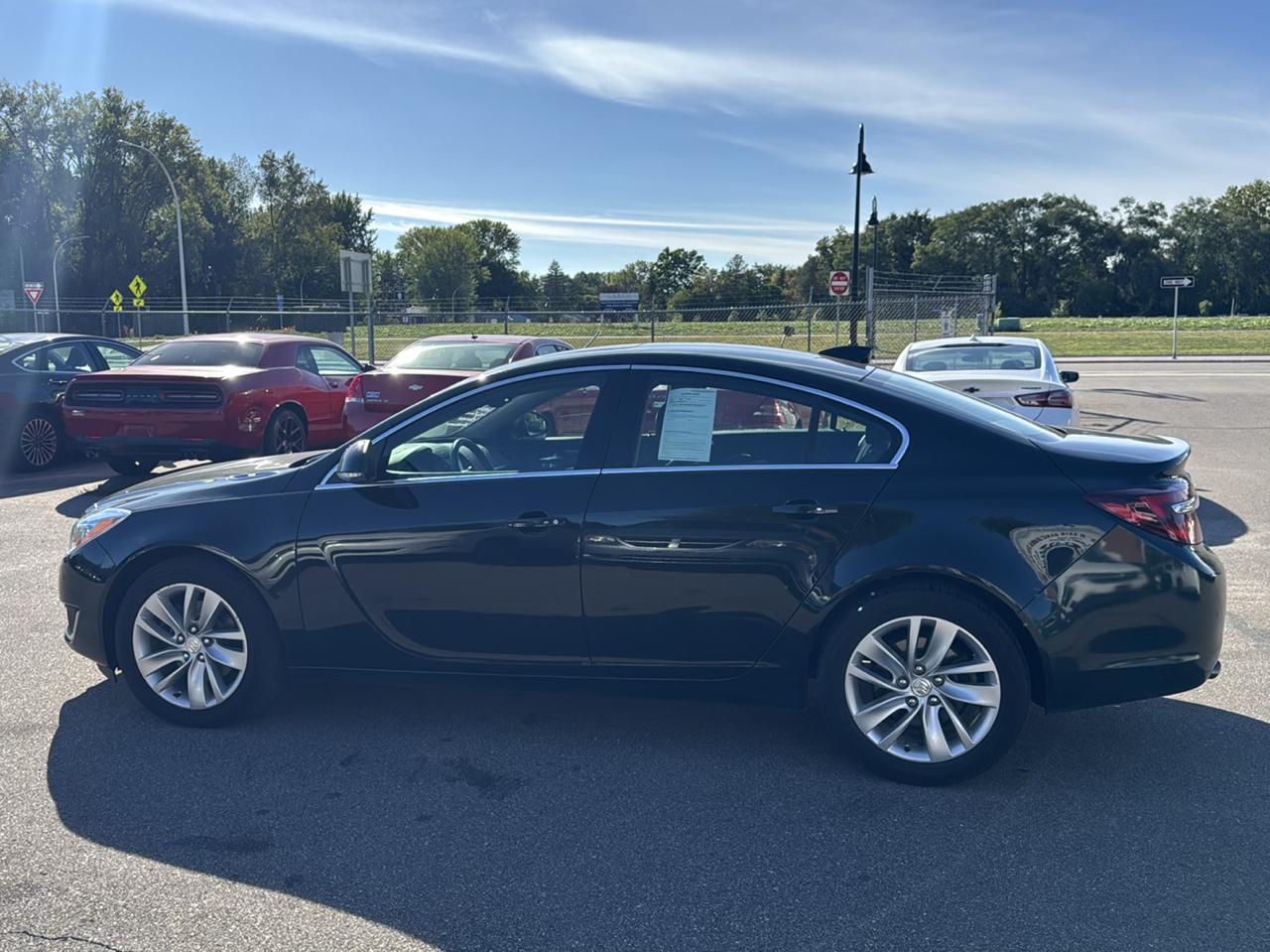 Buick Regal 4dr Sdn Premium II AWD 2016