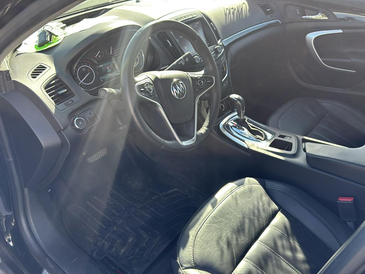 Buick Regal 4dr Sdn Premium II AWD 2016