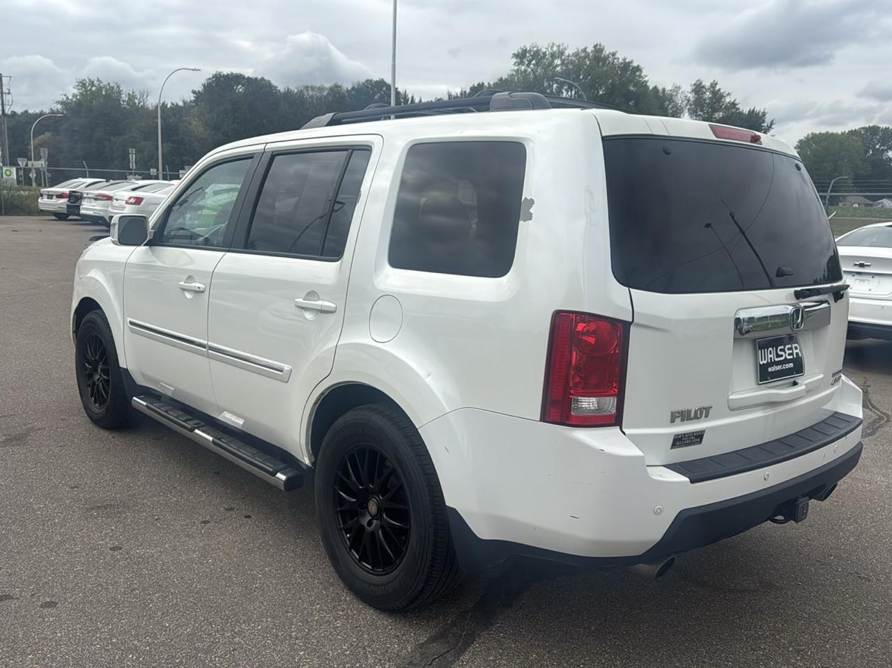 Honda Pilot 4WD 4dr Touring w/RES & Navi 2011