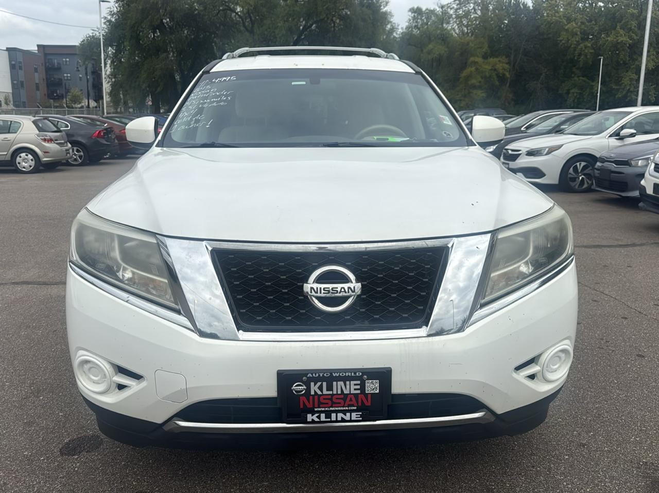 Nissan Pathfinder 4WD 4dr SV 2013