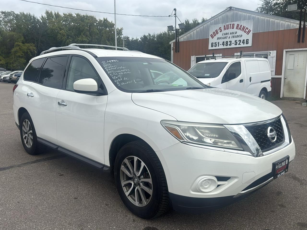 Nissan Pathfinder 4WD 4dr SV 2013