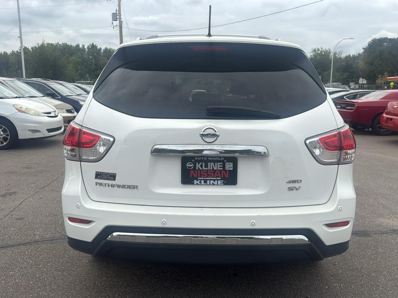 Nissan Pathfinder 4WD 4dr SV 2013