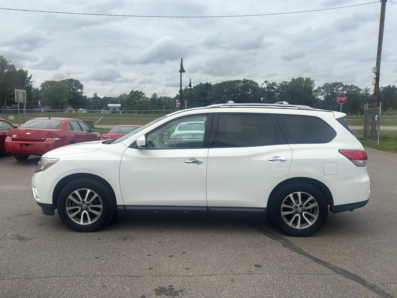 Nissan Pathfinder 4WD 4dr SV 2013