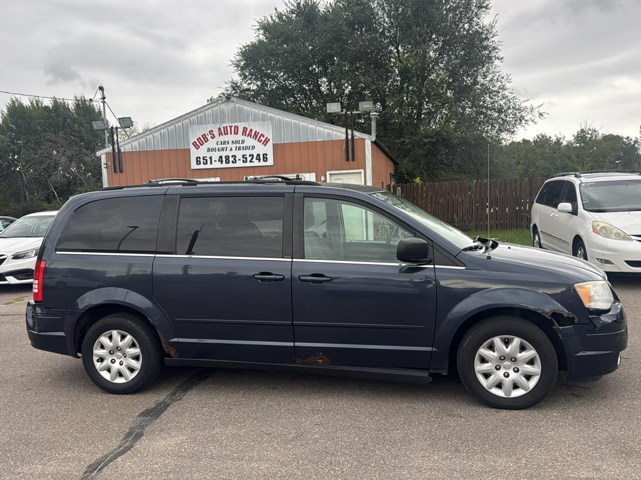 Chrysler Town & Country 4dr Wgn LX 2009