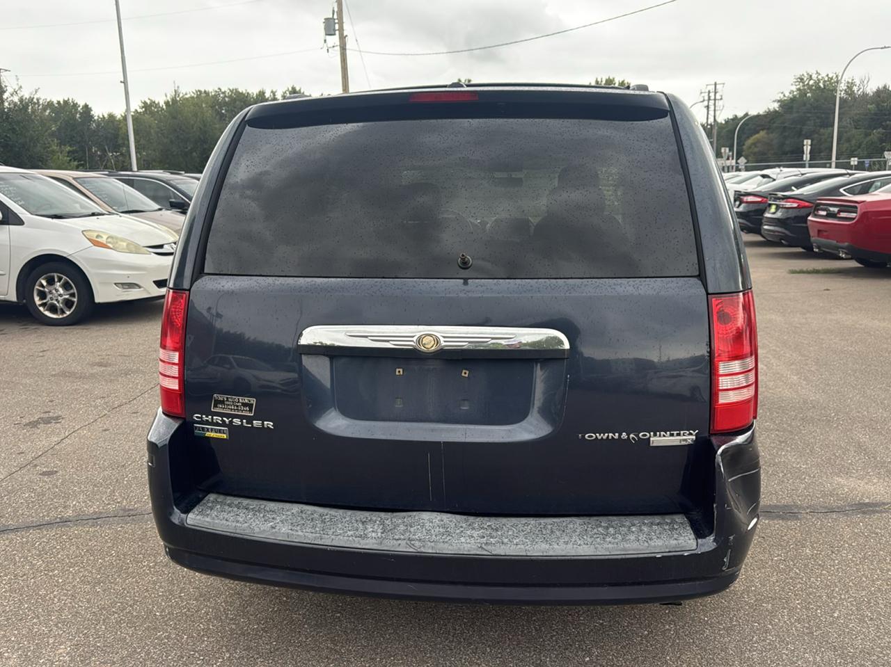 Chrysler Town & Country 4dr Wgn LX 2009