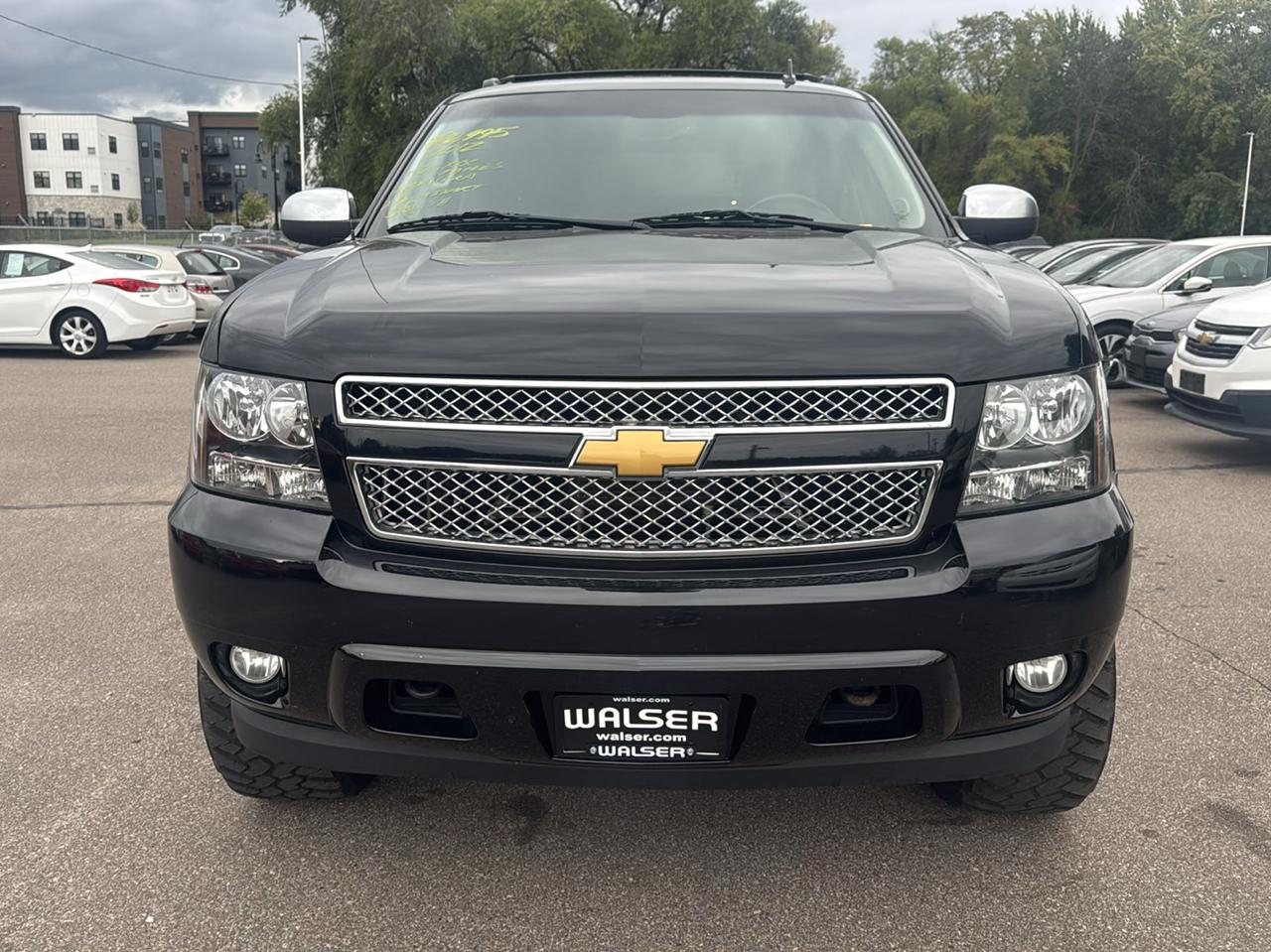 Chevrolet Avalanche 4WD Crew Cab LTZ 2012