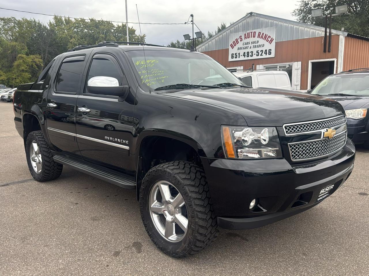 Chevrolet Avalanche 4WD Crew Cab LTZ 2012