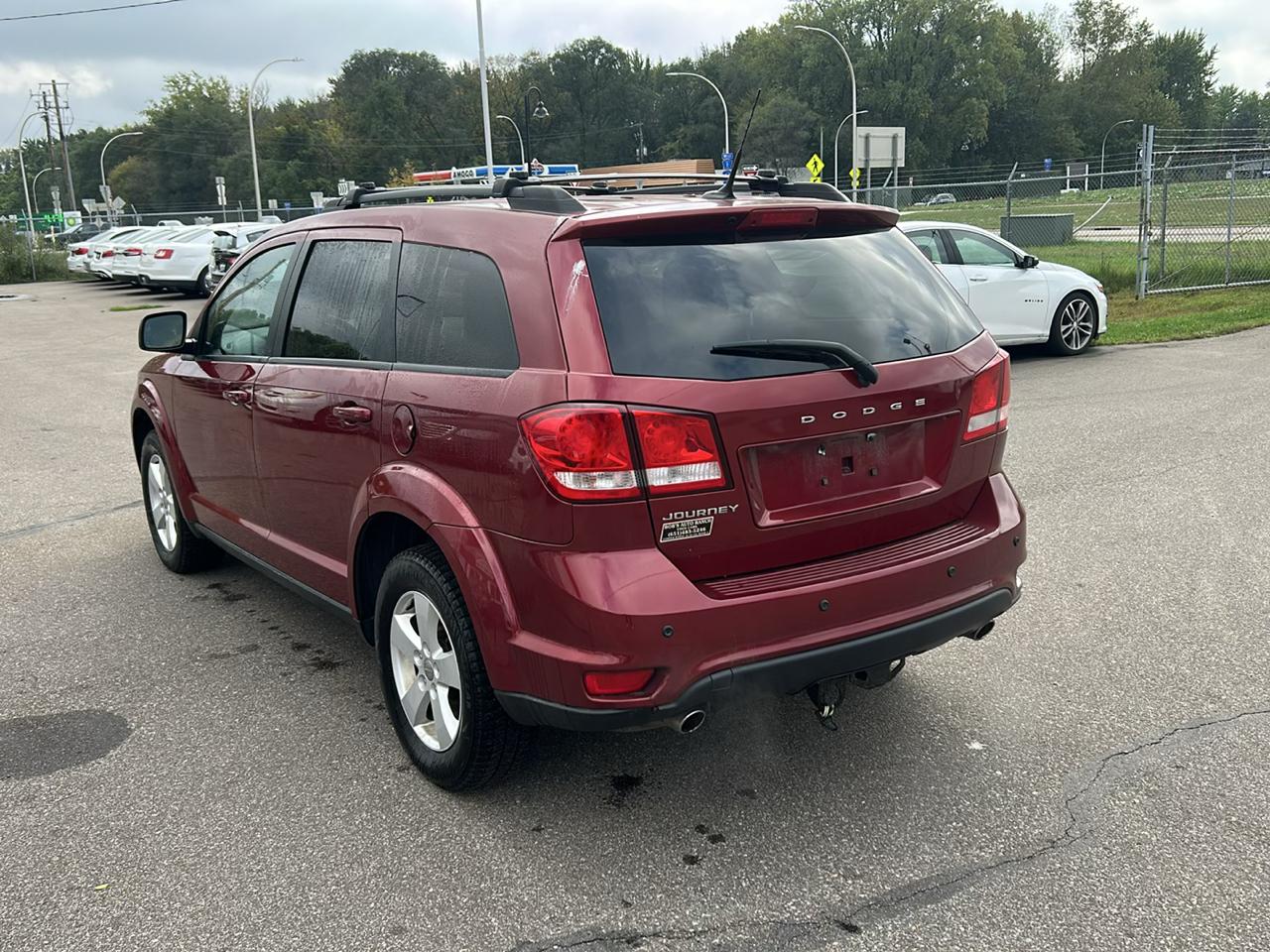 Dodge Journey FWD 4dr Mainstreet 2011