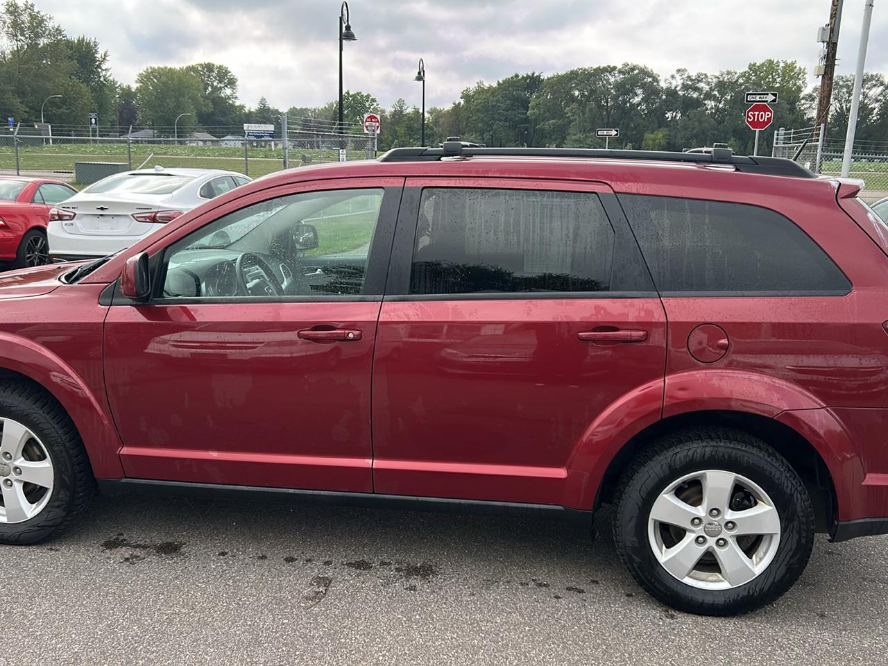 Dodge Journey FWD 4dr Mainstreet 2011