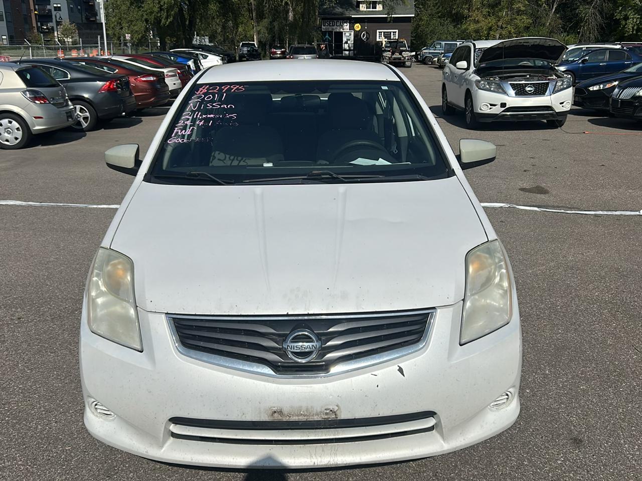Nissan Sentra 4dr Sdn I4 CVT 2.0 S 2011