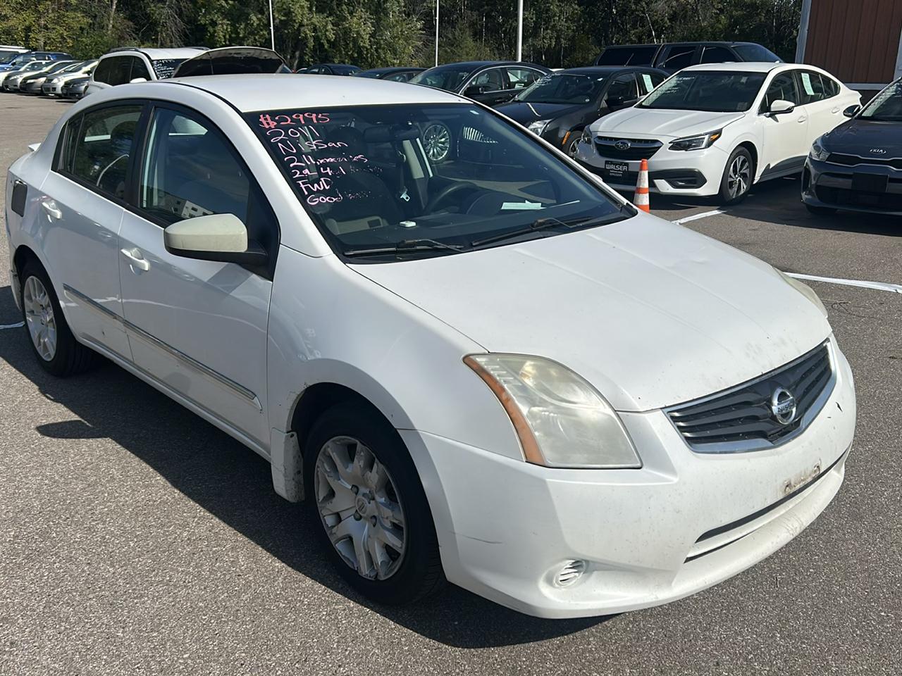 Nissan Sentra 4dr Sdn I4 CVT 2.0 S 2011