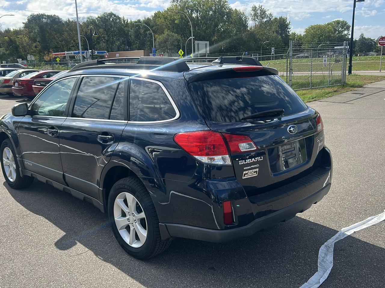 Subaru Outback 4dr Wgn H4 Auto 2.5i Premium 2014