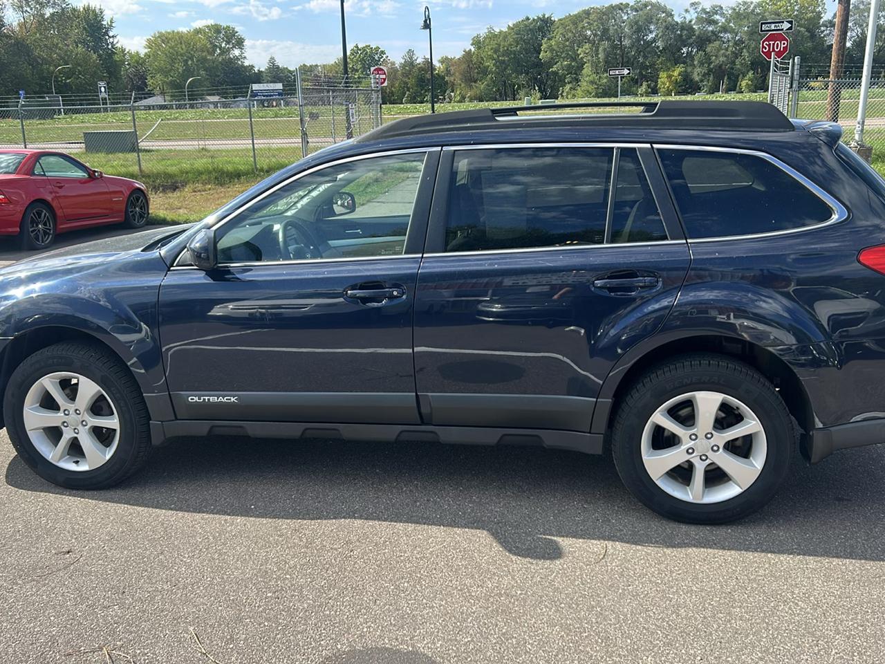 Subaru Outback 4dr Wgn H4 Auto 2.5i Premium 2014