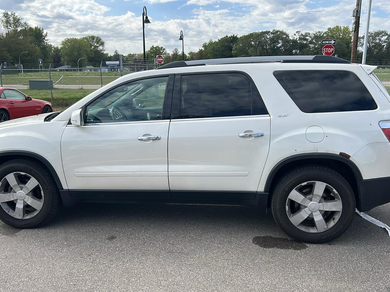 GMC Acadia AWD 4dr SLT1 2011