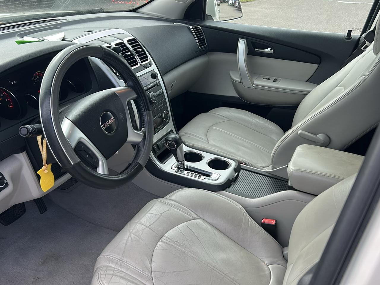 GMC Acadia AWD 4dr SLT1 2011