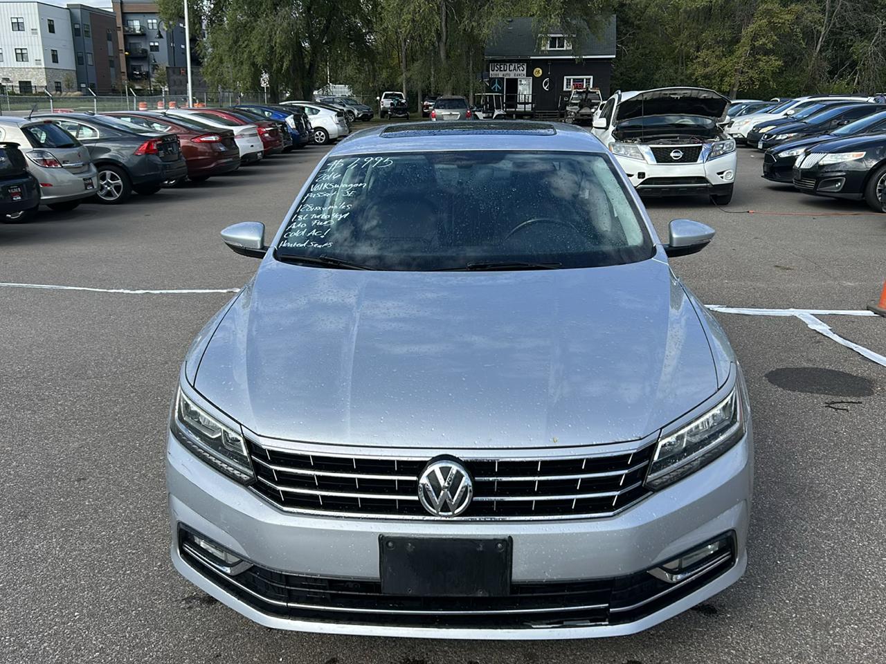 Volkswagen Passat 4dr Sdn 1.8T Auto SE 2016