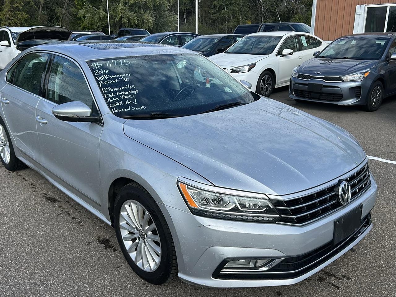 Volkswagen Passat 4dr Sdn 1.8T Auto SE 2016