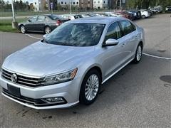 2016 Volkswagen Passat 
