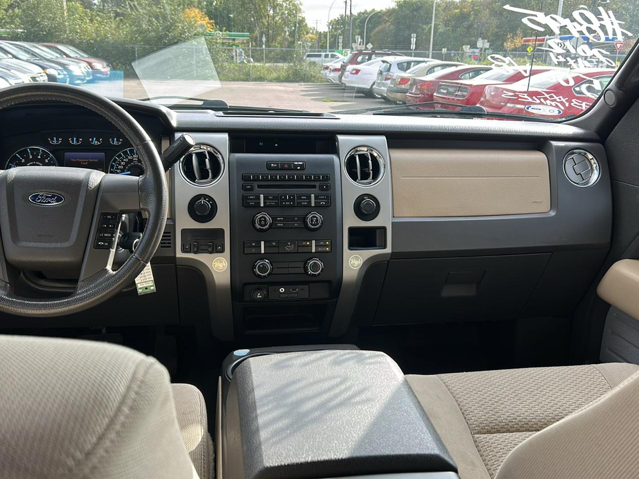 Ford F-150 4WD SuperCrew 145" Platinum 2012