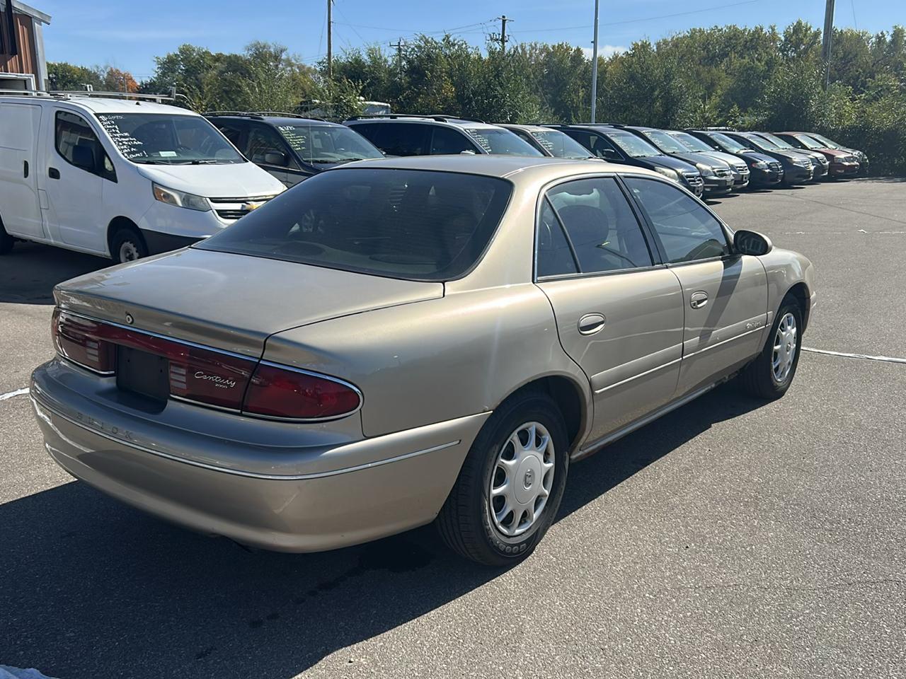 Buick Century 4dr Sdn Custom 2000