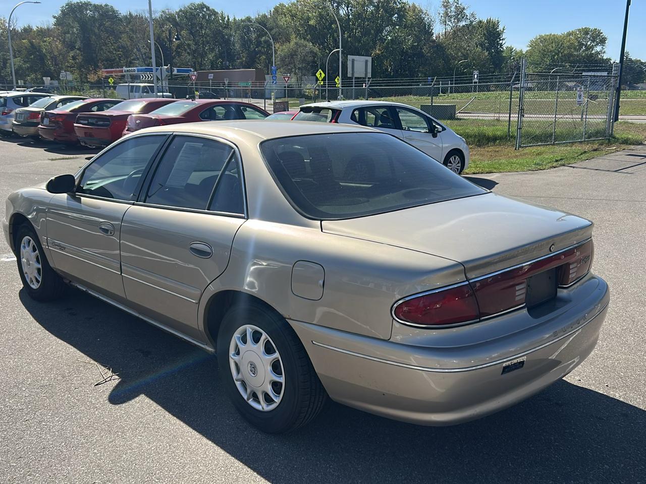 Buick Century 4dr Sdn Custom 2000